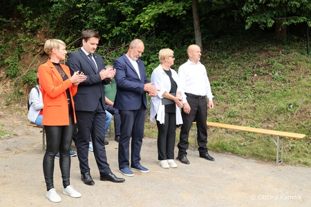 Spominska slovesnost v Češnjicah  (4)